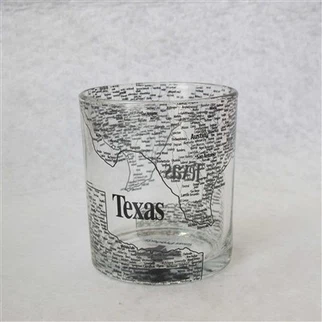 Kreativna staklena šalica s printom karte